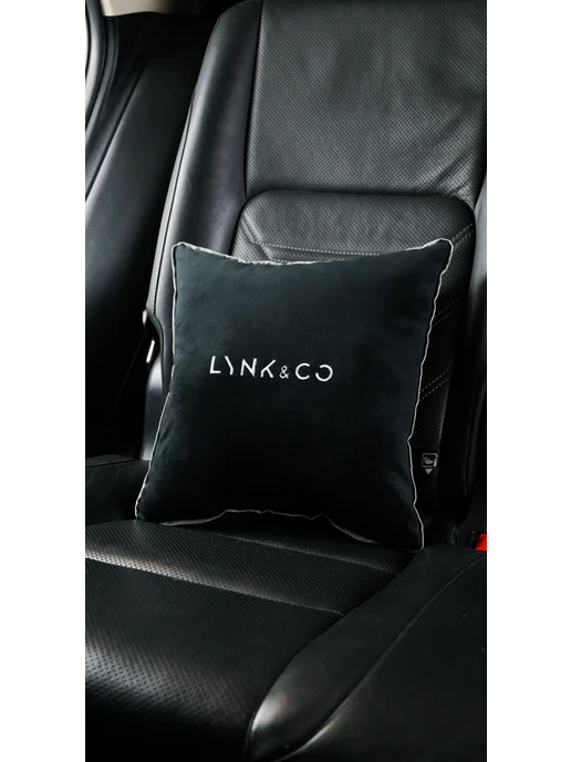 Dekos Подушка в машину с вышивкой для Lync&Co, черный, фото 3