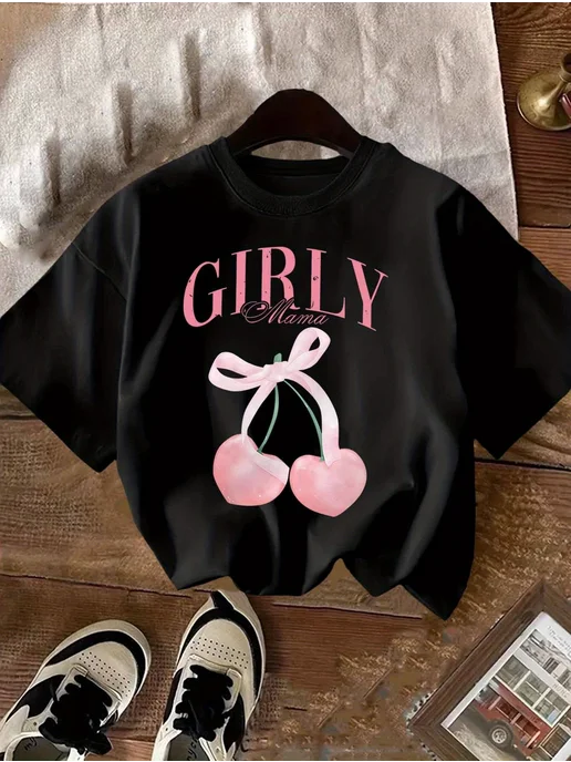 Футболка с принтом "Сердце-вишня и надпись 'GIRLY Mama'", черный
