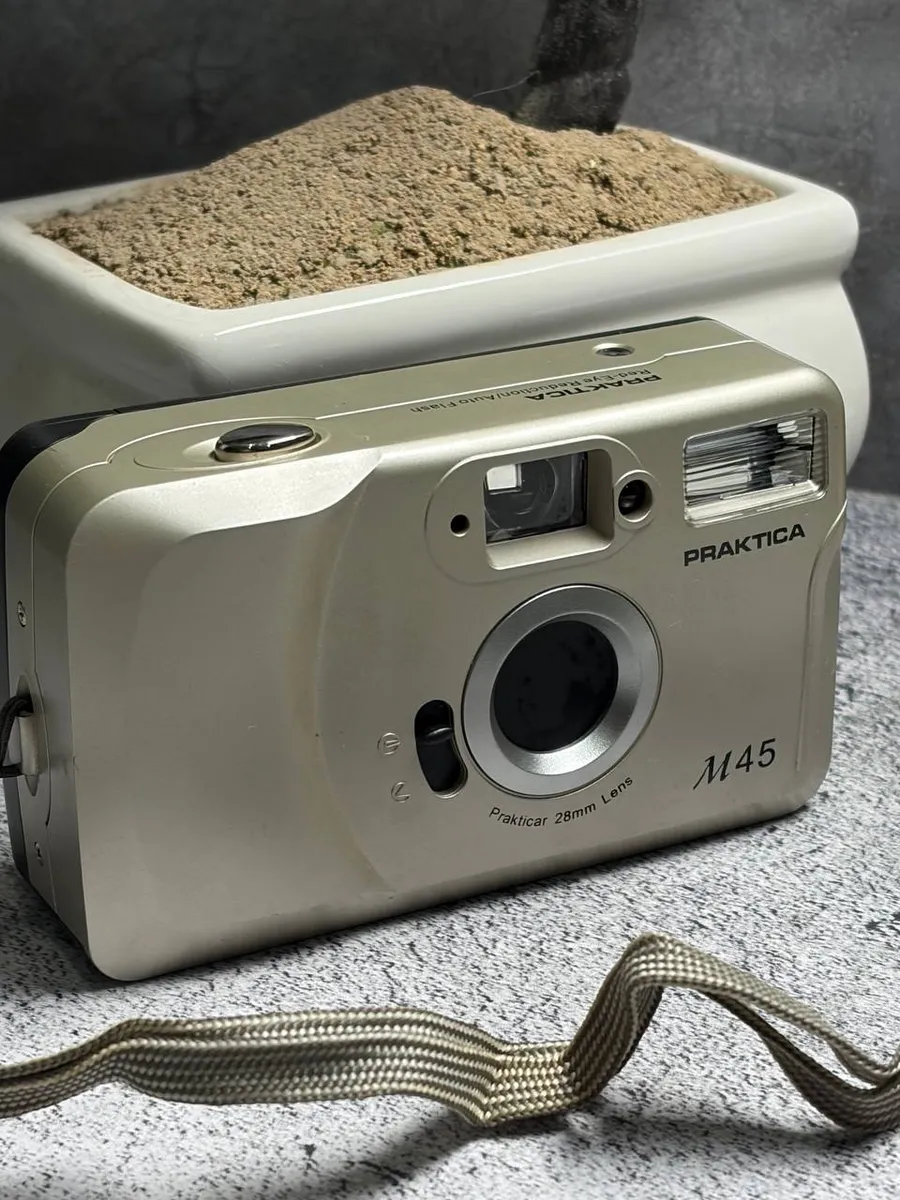 Плёночный фотоаппарат Praktica M45