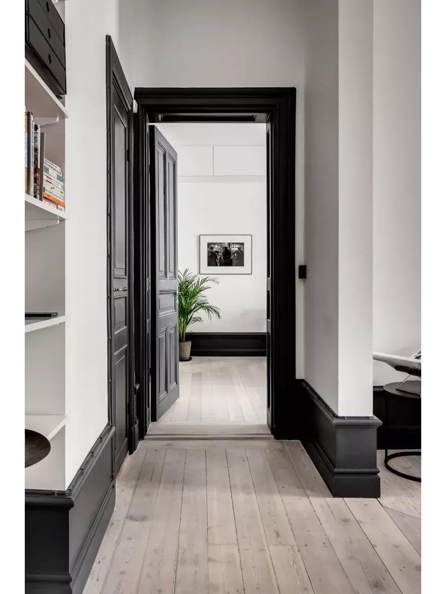 Краска для плинтуса,черная фото 6