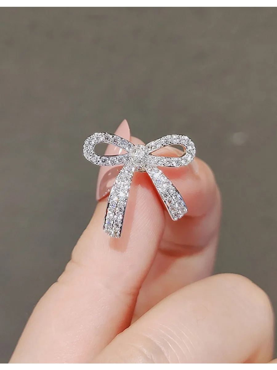Серебряная брошь-бабочка